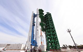 韩国成功发射固体燃料火箭 将卫星送入轨道