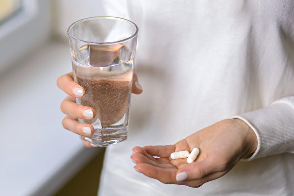 滥用抗生素可导致全身发炎和许多副作用。(Shutterstock)