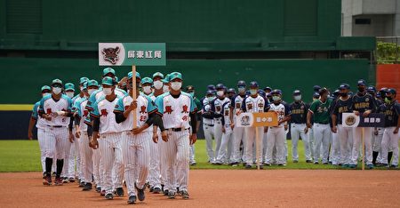 2022年城市棒球對抗賽5日在屏東縣立棒球場登場。