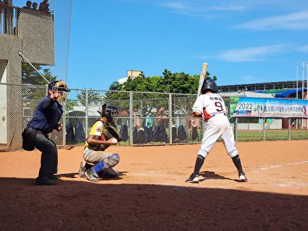 2022耕元盃全國少年暨青少年棒球錦標賽16日在台東棒球村開打。