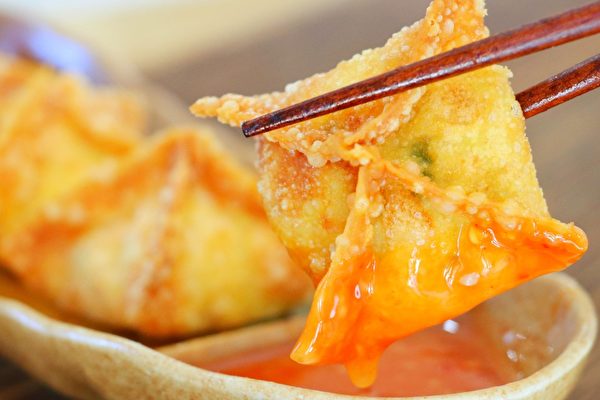 【美食天堂】美式中餐炸蟹角做法～超级酥脆