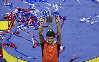 組圖：美網賽 阿爾卡拉斯獲得冠軍並成為球王