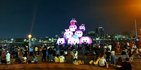 米奇與好朋友chill遊台南吸引眾多遊客朝聖。