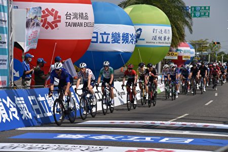 2022国际自由车环台公路大赛屏东县站赛事，6日在大鹏湾国际休闲特区盛大开幕。