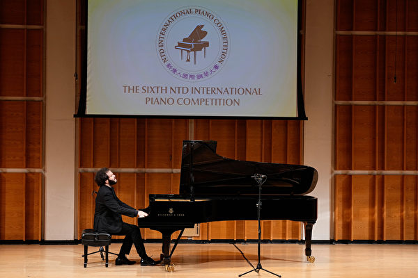 新唐人鋼琴決賽 六選手詮釋古典音樂大師作品