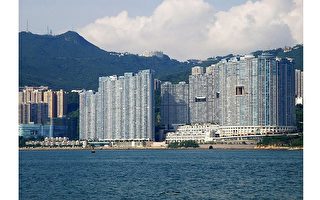 香港首十月豪宅買賣腰斬