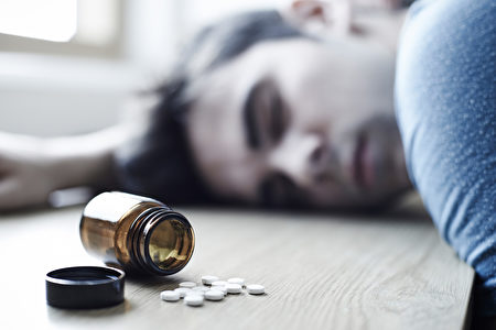 亞省每天超過4人死於鴉片類藥物