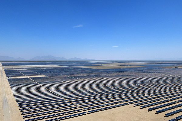 挑戰中共太陽能主導地位 意大利國電建巨型工廠