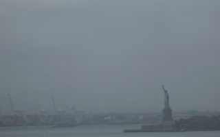 強風豪雨席捲紐約 部分地區淹房停電 數百航班取消