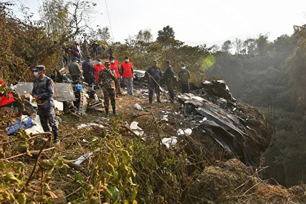 尼泊尔空难 8国乘客68死 坠机前视频曝光