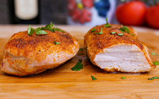 一個小竅門 用烤箱烤出外焦裡嫩的雞胸肉