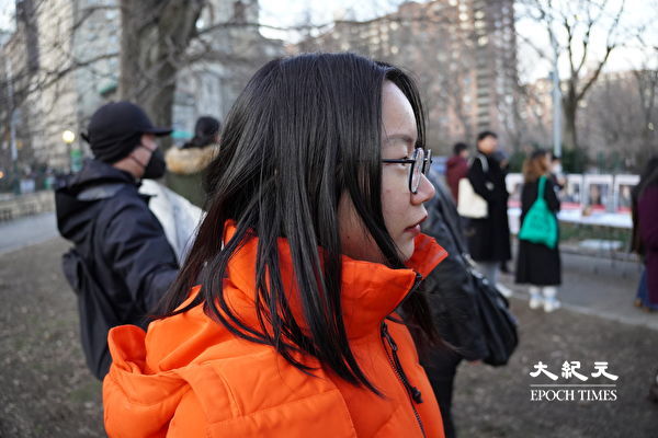 纽约女孩去年回中国 不愿转运隔离被当精神病