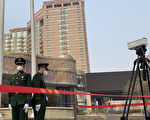组图：中共两会 北京街头警察与摄影机监控