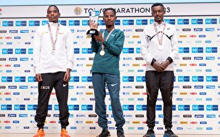 组图：东京马拉松赛 埃塞俄比亚选手夺冠