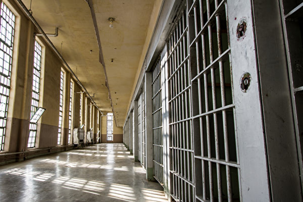 因冤案被判400年 美國男子坐牢34年後獲釋