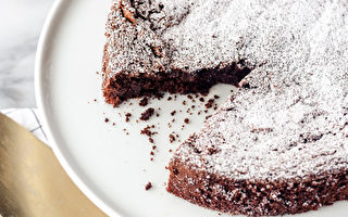 无麸质巧克力蛋糕 简单易做 聚会也能端上桌