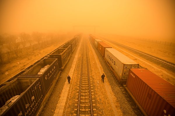 黃沙漫天 中國15省數億人受影響
