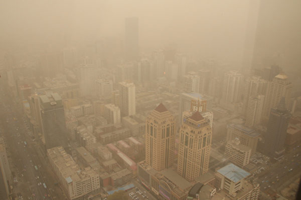 2023年3月21日，甘肅蘭州遭遇沙塵暴。（VCG/VCG via Getty Images △）