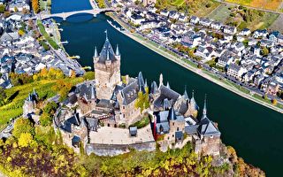 组图：全球最古老的城堡之一 科赫姆堡