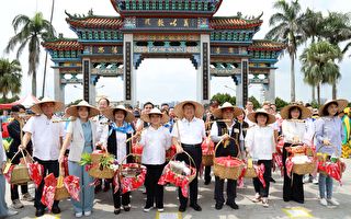 全國義民祭在竹縣今啟動 八縣市首長挑擔祈福