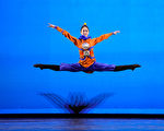 组图：第十届中国古典舞决赛 少年女子组风采