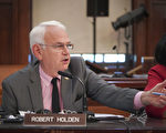 紐約市議員霍頓提案管制電單車牌照 卻遭冷處理