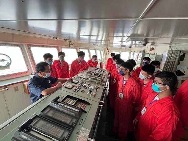 組圖：台灣四面環海 教育部挺從小培育航海王