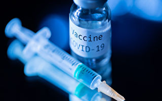 德州州长签署法律 禁止COVID疫苗强制接种
