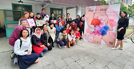 創作者李啟睿所帶來的生命故事戲劇《桃園母女圖鑑》，本劇將於12月9日和12月10日於馬村實驗藝廊演出四場。