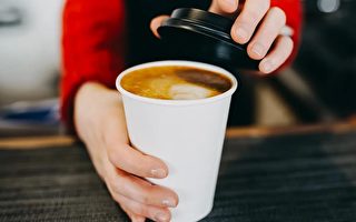 合成咖啡因與天然咖啡因 哪一種會加速衰老？