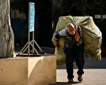 靠养老金难过活 中国退休人士被迫再就业