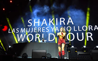 驚喜亮相科切拉音樂節 夏奇拉宣布世界巡迴演唱