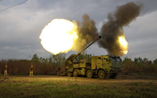 乌克兰奋力阻挡俄军进逼 等待美国武器弹药