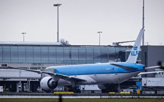 荷兰阿姆斯特丹机场一人卷入飞机引擎身亡