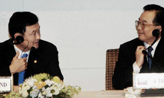 東協領袖高峰會議中共緬甸領袖遭到難堪