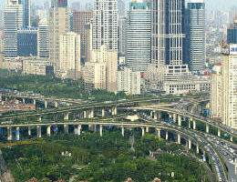 上海逾二十名地產商遭鎖定調查