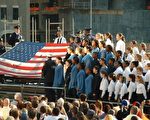 美国举行911两周年悼念仪式