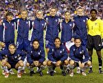 2003年女子足球世界杯賽勁旅美國隊在賽場上（法新社）