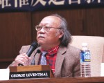 郑义：700 英里发传单 为川普而战