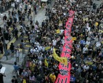 北京解釋直選 港人強烈反彈