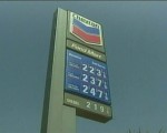 汽油价格在美国全面上涨，在过去一周每加仑常规无铅汽油全美平均价格上涨了7美分，涨幅最高的是肯塔基州（KY）达15美分，佛罗里达州上升了12美分。（大纪元）