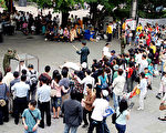 組圖：中國酷刑演示在韓國引起震動