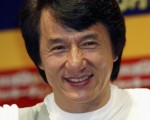 吴绮莉不回应成龙“指责”:别利用女儿博宣传
