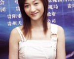 李小冉与帅哥“擦肩而过” 不愿炒作绯闻