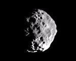 土星衛星Phoebe面容凹凸崎嶇