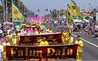 組圖：美西最大國慶遊行在南加州舉行(2)