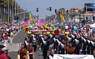 【組圖】獨立日  美西最大國慶遊行在南加州舉行(1)