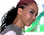 张惠妹演唱会新歌占1/3 妈妈是偶像 妹妹是榜样