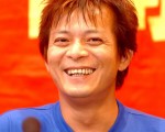 “郭靖”黄日华宣布退出娱乐圈 专心做家庭妇男