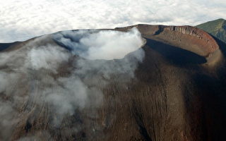組圖：日本淺間山火山21年來最大爆發
